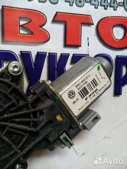 Стеклоподъемник задний правый Volkswagen Polo