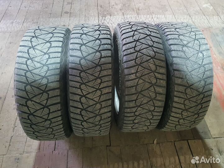 Колеса 215 55 R17 зимние