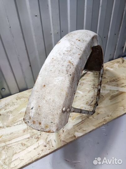 Переднее крыло Рига 16