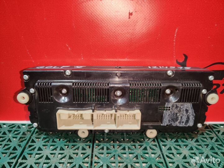 Блок управления климат-контролем Volkswagen Golf V