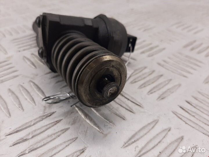 Форсунка для Volkswagen Caddy 3