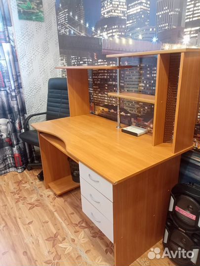 Компьютерный стол бу