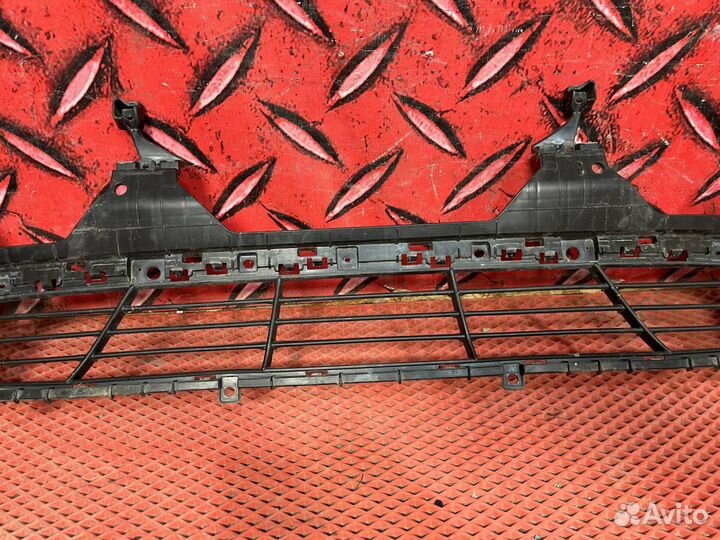 Решетка переднего бампера Hyundai Tucson 4 NX4