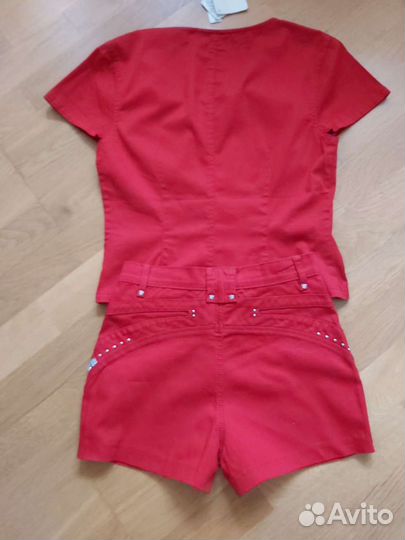 Костюм новый джинсовый красный шорты +рубашка р.М
