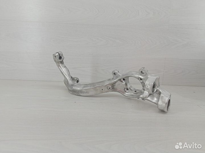 Кулак поворотный правый Audi A6 C6 (2005-2011 )