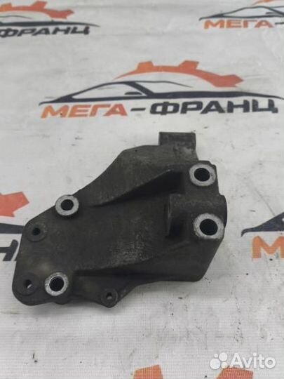 Кронштейн двигателя левый Fiat Ducato фургон (244)