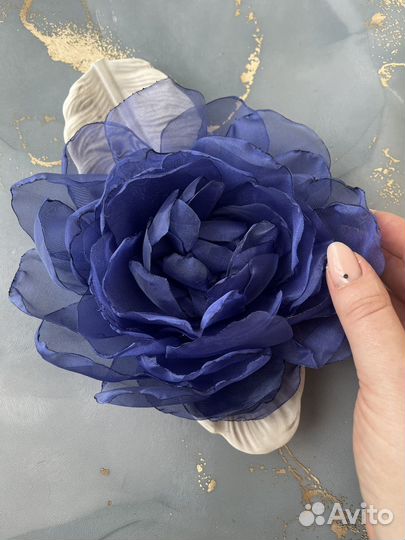 Брошь цветы большой