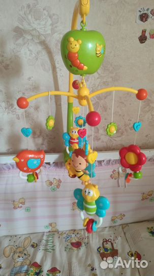 Мобиль на кроватку Жирафики