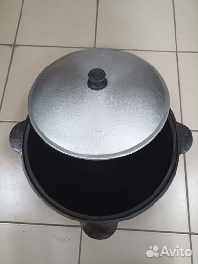Казан чугунный на 10 литров