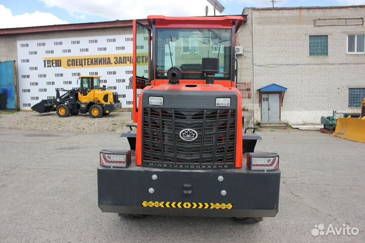 Фронтальный погрузчик Redstar 200S, 2023