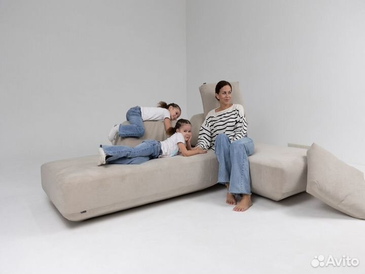 Диван со спальным местом 2700х1650 мм