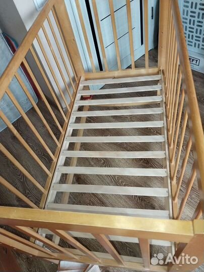 Продаётся детская кроватка