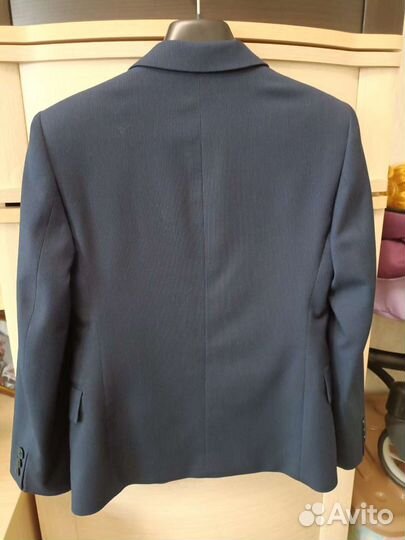 Продам пиджак для мальчика рост 134
