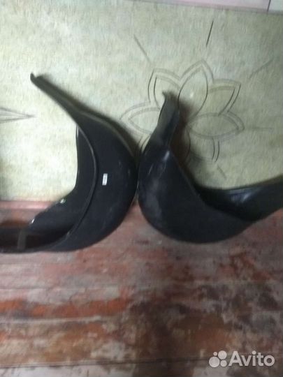 Подкрылки газ 31105