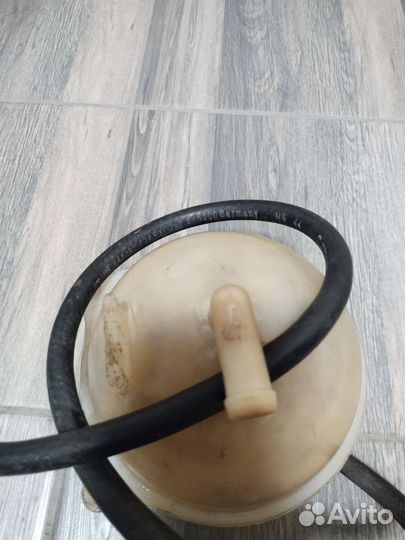 Главный тормозной цилиндр VW