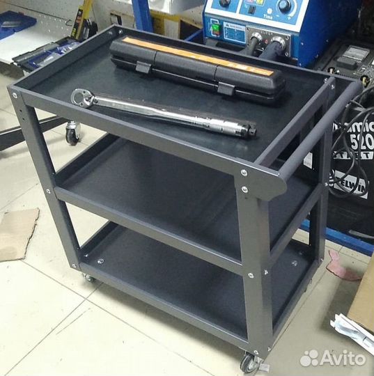 Тележка инструментальная 3 полки