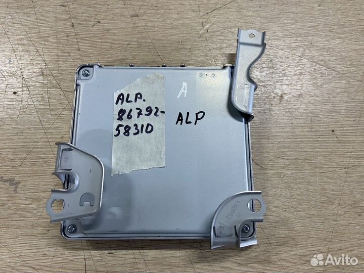 Блок управления системой парковки Toyota Alphard 3