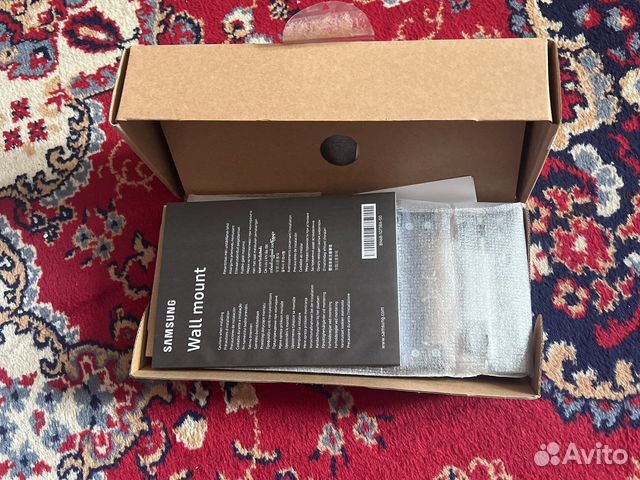 Настенное крепление для телевизора