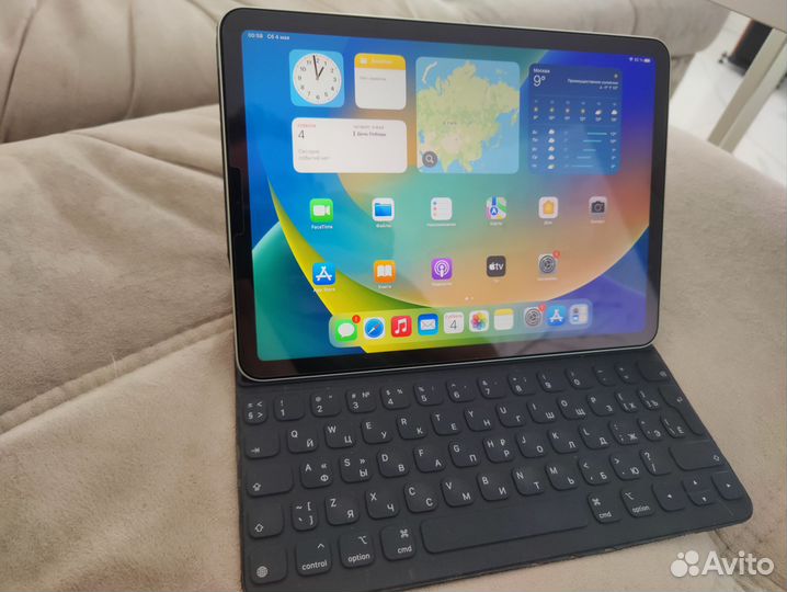 iPad Air 4 64gb зелёный + SMART Folio + чехол