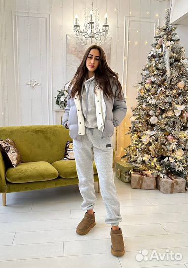 Костюм тройка