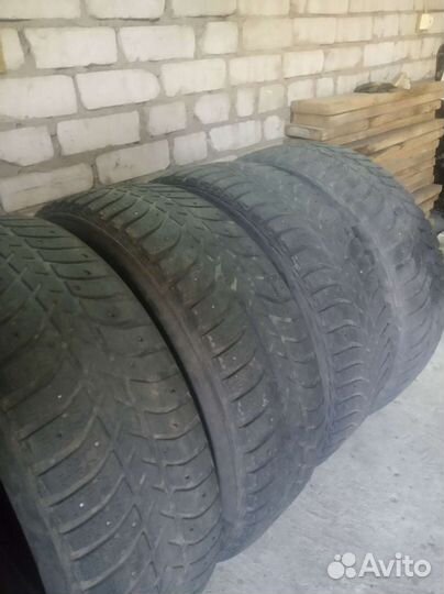 Bridgestone Ice Cruiser 5000 235/65 R17