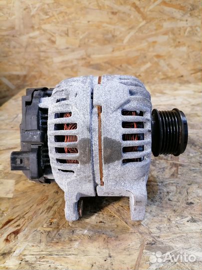 Генератор Volkswagen Passat B6 2.0 FSI BVY