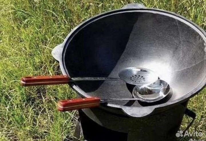 Казан чугунный с печкой на 10 л + шумовка