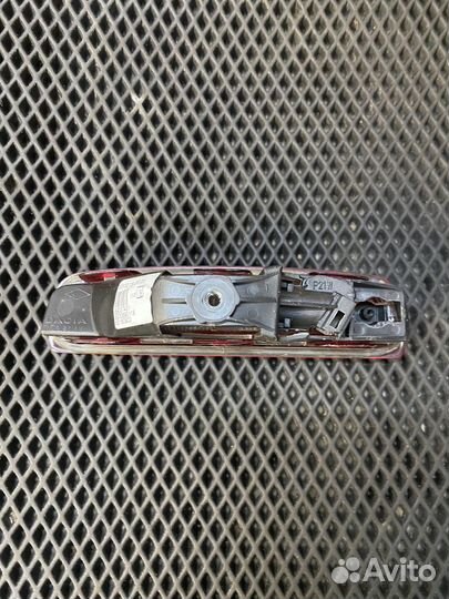 Лада ларгус фонарь в распашную дверь