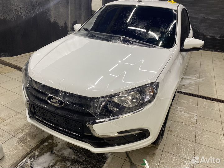 Бронирование авто защитной пленкой