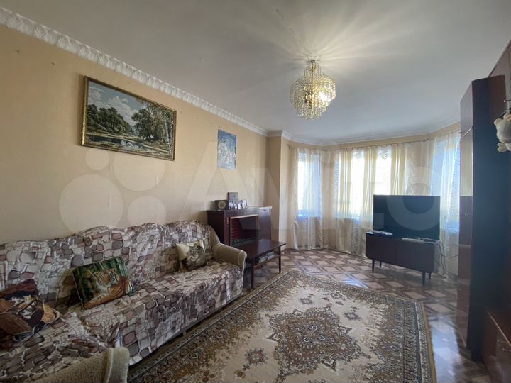 3-к. квартира, 84 м², 2/4 эт.