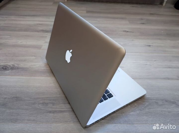 Ноутбук Macbook Pro 15 late 2011 i7/16 Гб