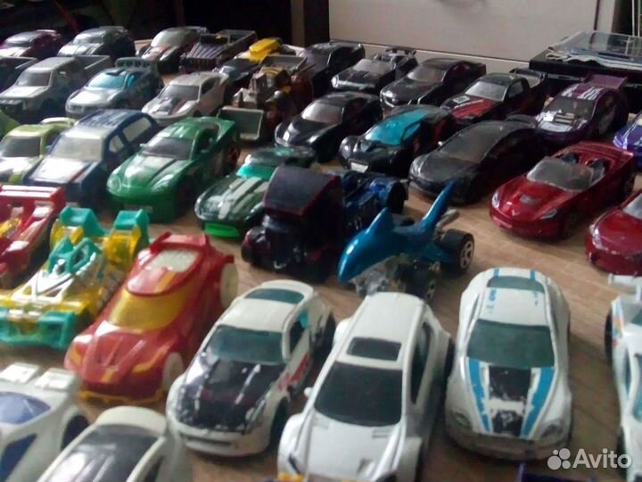 Hot wheels машинки