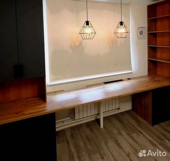 Рабочая зона у окна