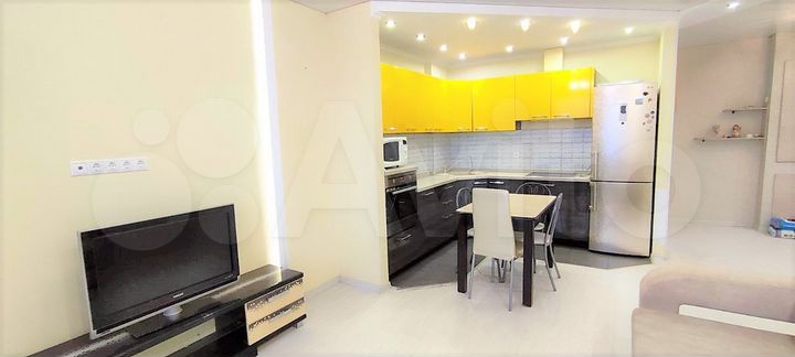 2-к. квартира, 70 м², 2/9 эт.