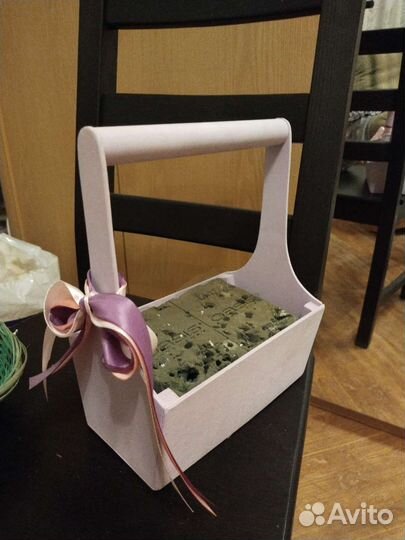 Подставки, кашпо, корзинки для цветов