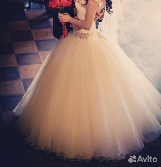 Платье свадебное