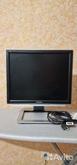 Монитор Viewsonic VX922 19