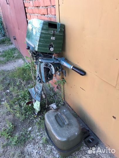 Лодочный мотор Москва 12