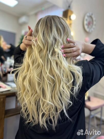 Локоны, объёмные причёски. Макияж