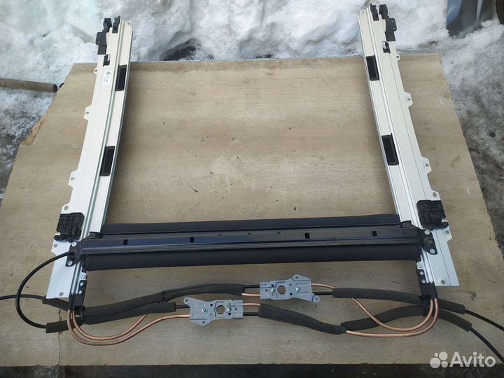 Механизм люка крыши Kia Ceed 3