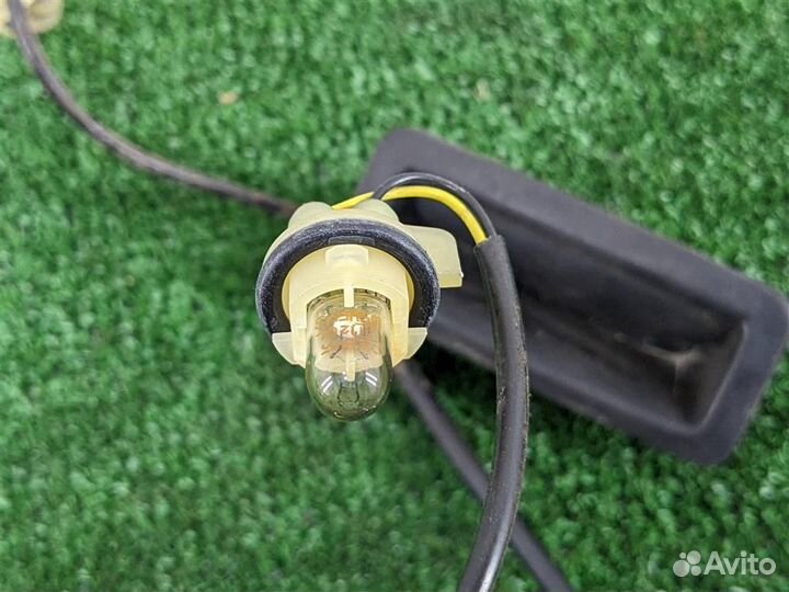 Кнопка багажника Land Rover Freelander 2 2008