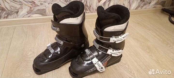 Горнолыжные ботинки Salomon 276 (36.5-37)