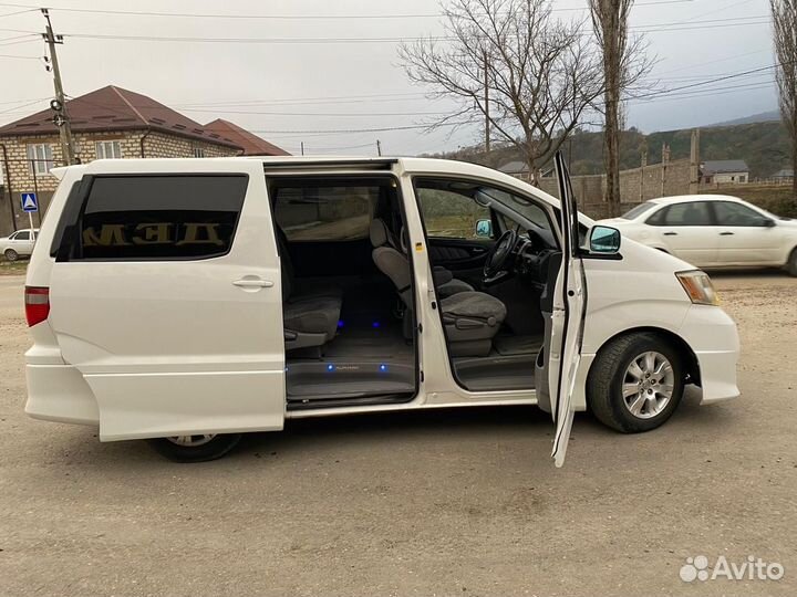 Toyota Alphard 3.0 AT, 2004, 300 000 км