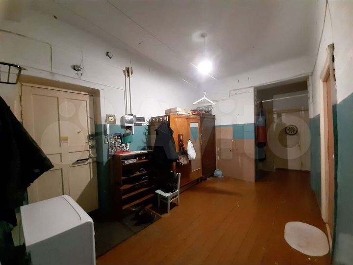 Комната 54,9 м² в 3-к., 2/4 эт.