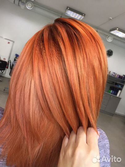 Стилист по волосам