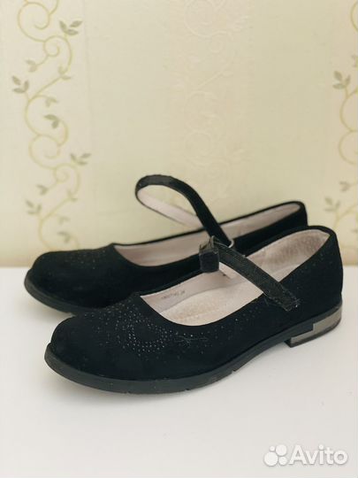 Туфли 2 пары для девочки