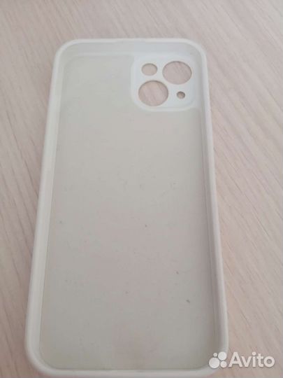 Чехол на iPhone 13