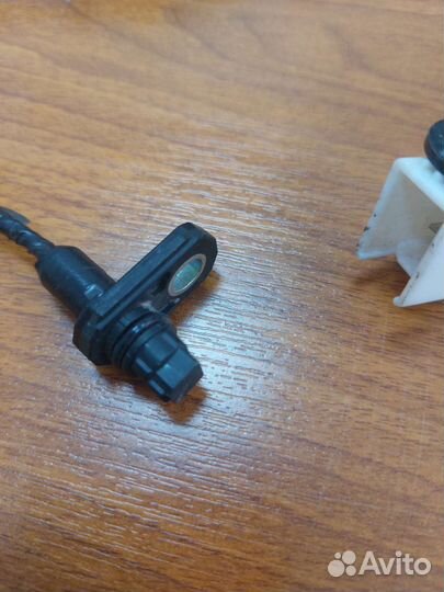 Датчик ABS задний левый Mazda cx9 II TC