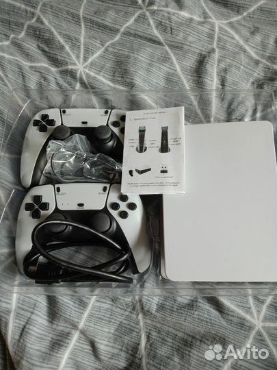 Игровая приставка с 2 джойстиками