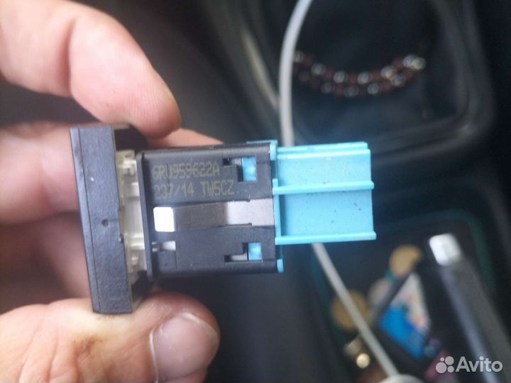 Volkswagen polo аварийка кнопка и др